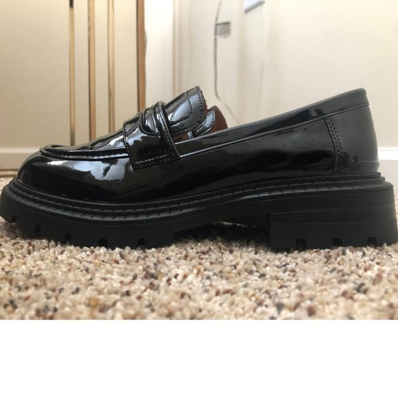 Classically Elegant Patent Leather Black Loafers - Picture 1 of 10